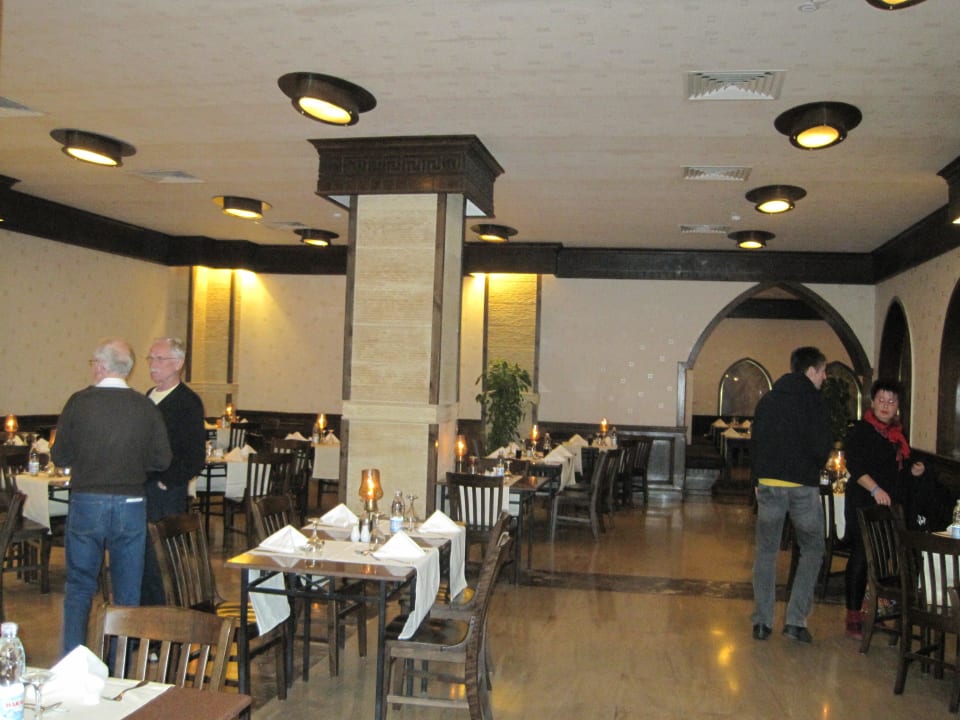 Beim Italiener Pickalbatros Alf Leila Wa Leila Resort - Neverland Hurghada