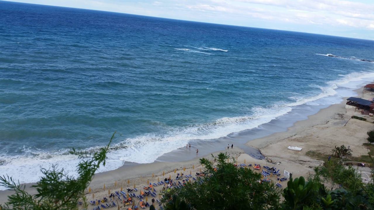 Stürmisches Meer Aldiana Club Rocca Nettuno Calabria