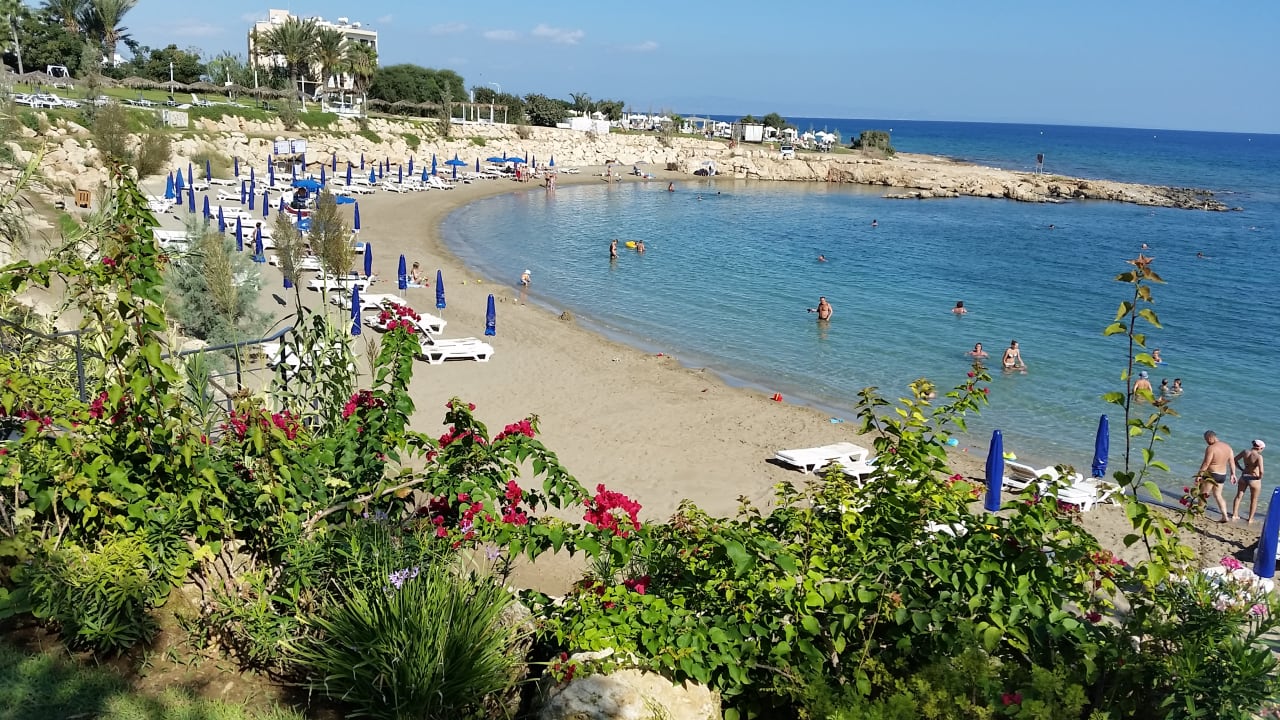 Strand Crystal Springs Beach Hotel