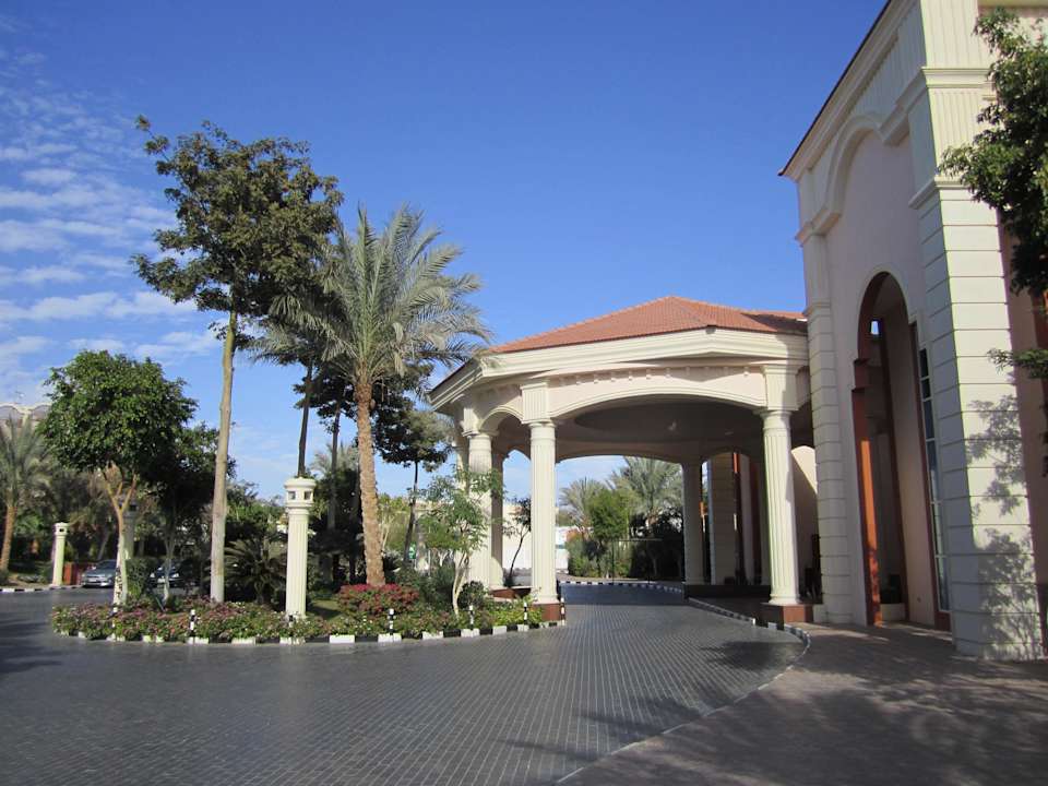 Haupteingang Sultan Gardens Resort