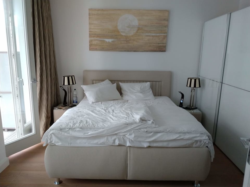 Zimmer FIRST Sellin - Luxus-Appartements