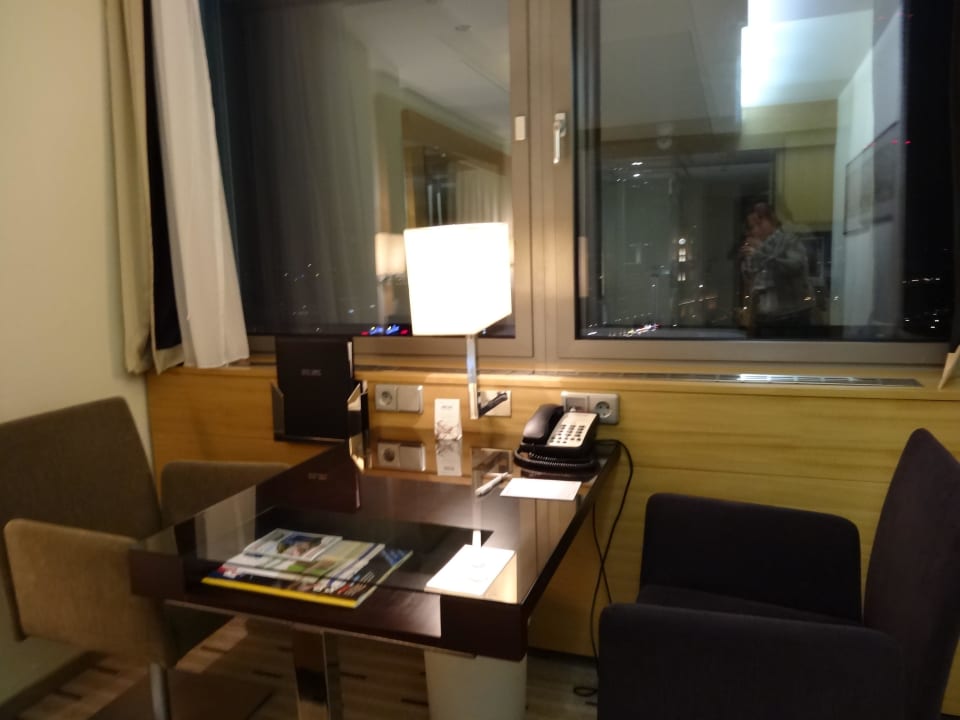 Arbeitstisch Park Inn by Radisson Berlin Alexanderplatz