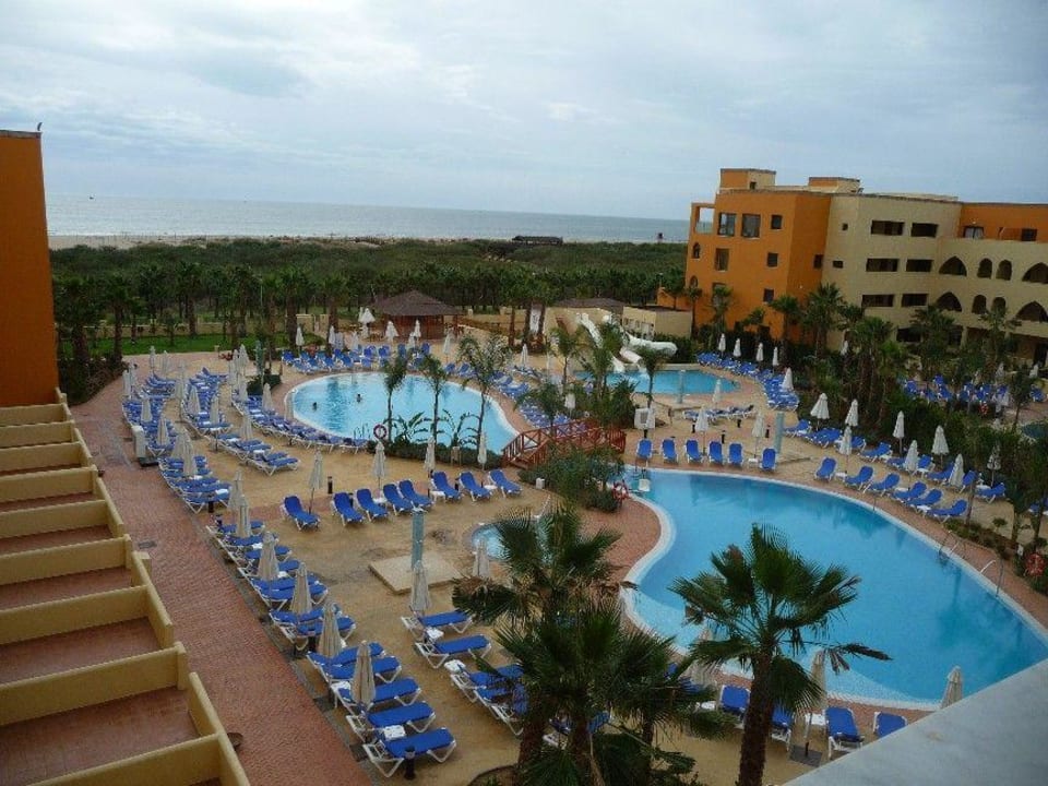Poolanlage Playamarina Hotel