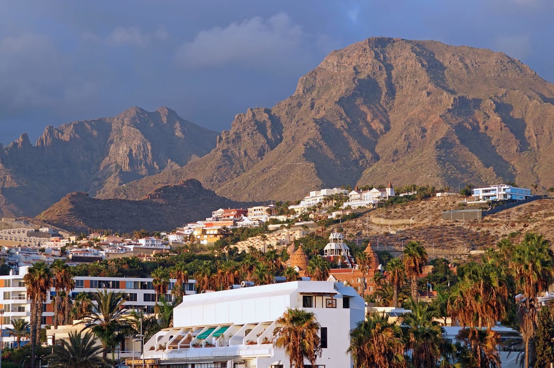 Aussicht vom Balkon (4. Etage) Alexandre Hotel Gala