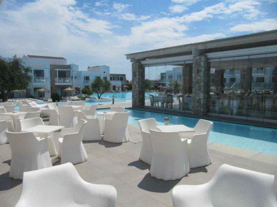 Teren przy barze Diamond Deluxe Hotel & SPA