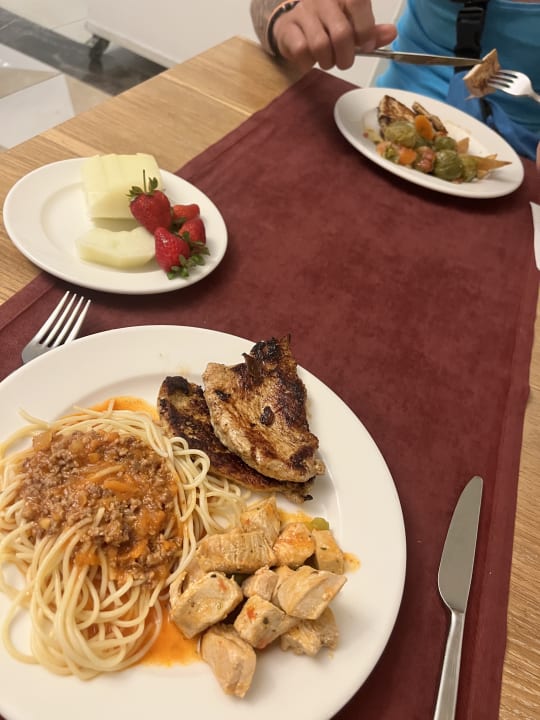 Gastro Well Palace Side