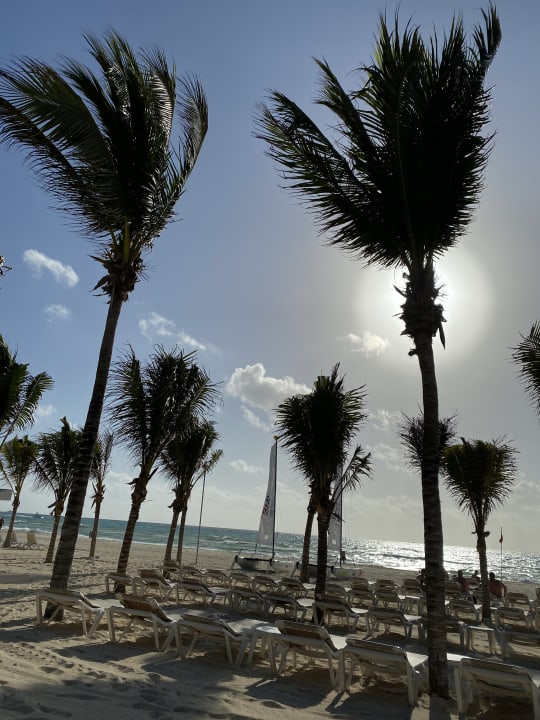 Strand Hotel Riu Lupita