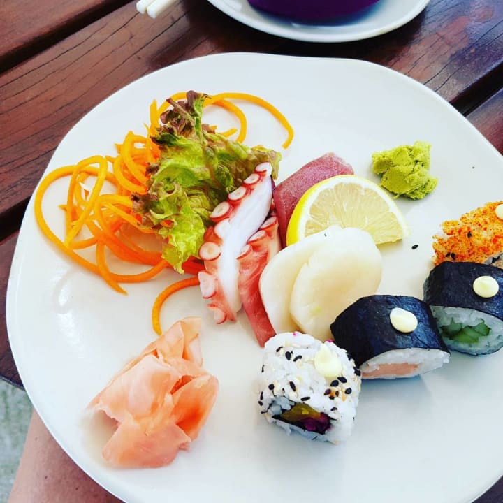 Raw Bar  OZEN LIFE MAADHOO