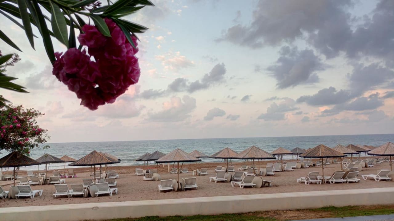 Strand Hotel Defne Star