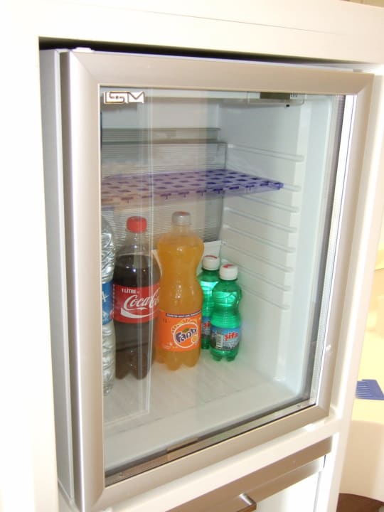 Minibar im Zimmer Sentido Trendy Verbena Beach