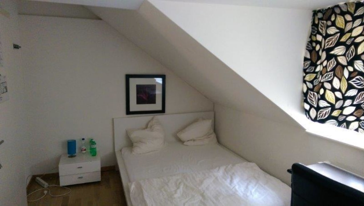 Und das wird als Comfort-Doppelzimmer verkauft... Swiss Star Guesthouse District 4