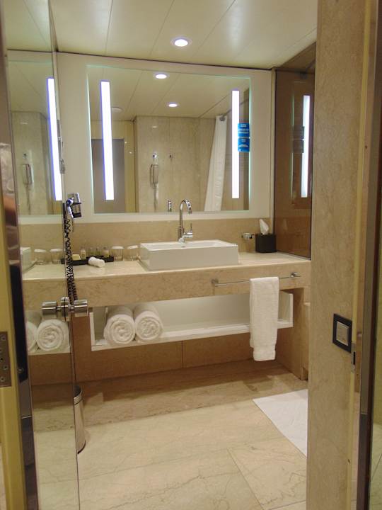 Zimmer Transcorp Hilton Abuja