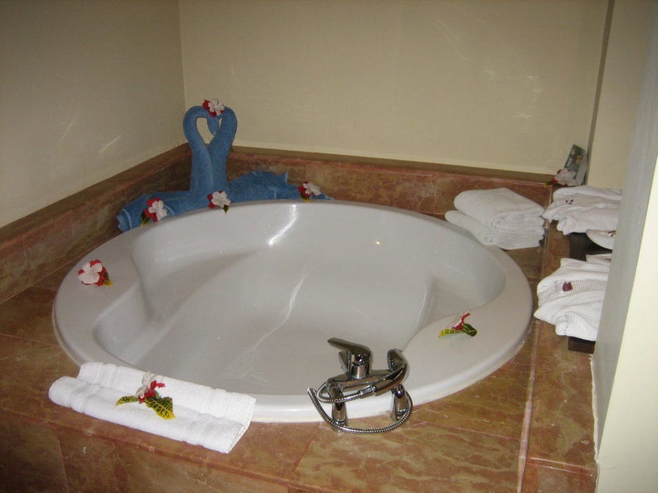 Wanne in Zimmer 4225 Catalonia Royal Bavaro - Adults only