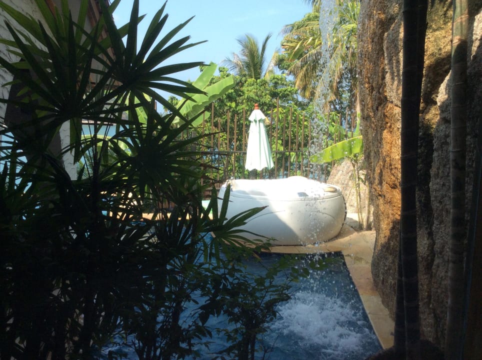 Blick vom Badezimmer der Villa Panviman Resort Koh Phangan