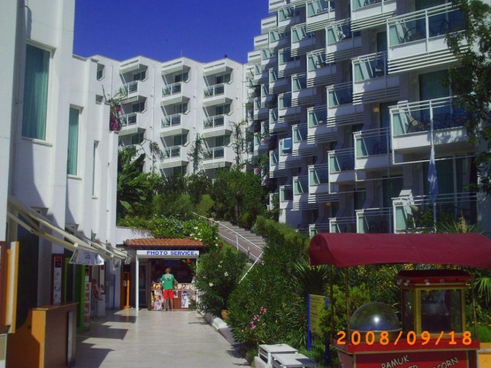 Fotoservice und Blick auf Hotelzimmer Bodrum Holiday Resort & Spa