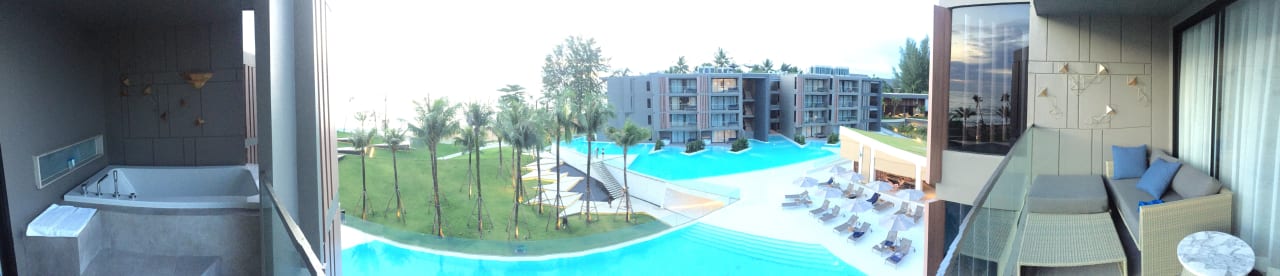 Pool La Vela Khao Lak