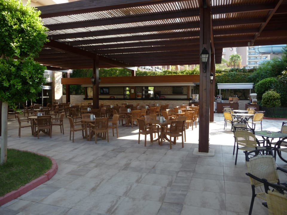 Poolbar Saphir Resort & Spa