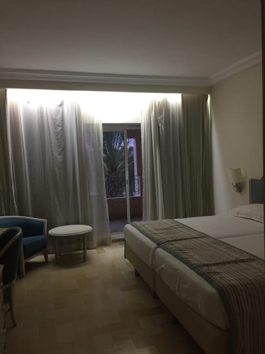 Zimmer Iberostar Waves Averroes