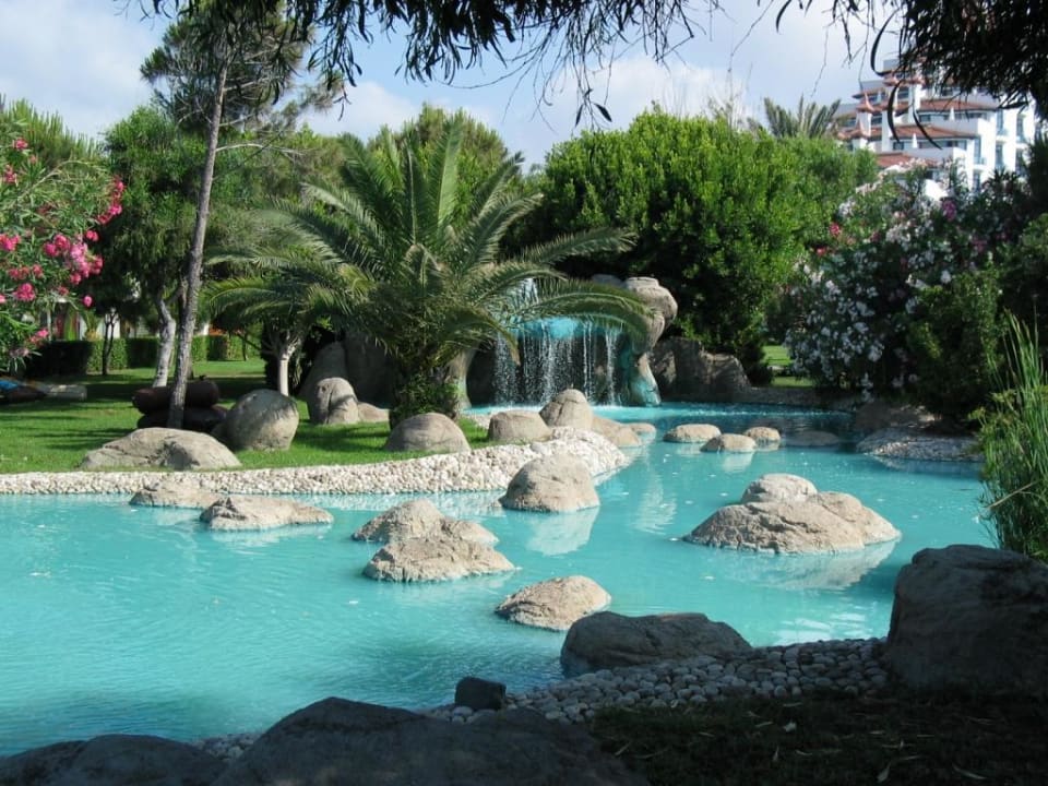 MLC Sirene Green Max Hotel