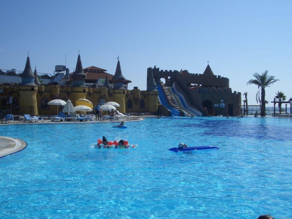 Großer Pool TUI BLUE Palm Garden