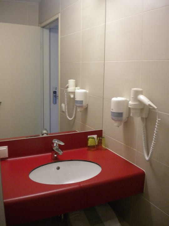 Badezimmer - geräumig und schön Hotel Royal X