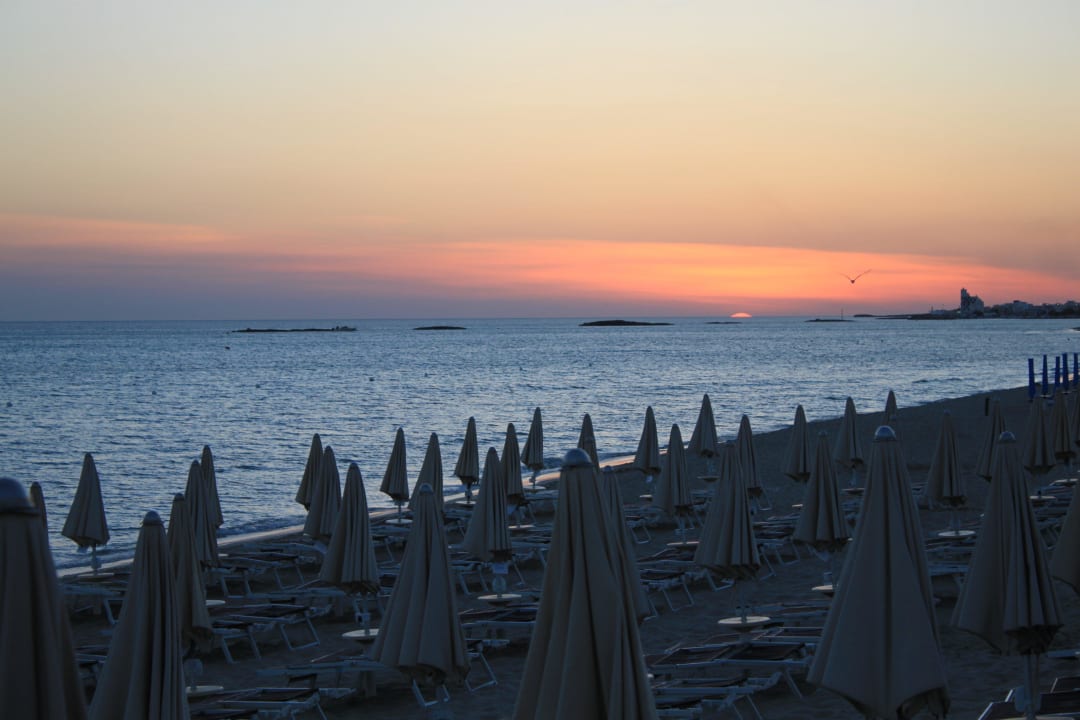 Sonnenuntergang Vivosa Apulia Resort