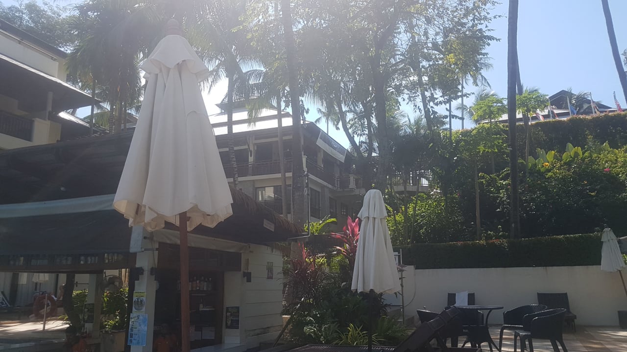 Poolbar Horizon Karon Beach Resort & Spa