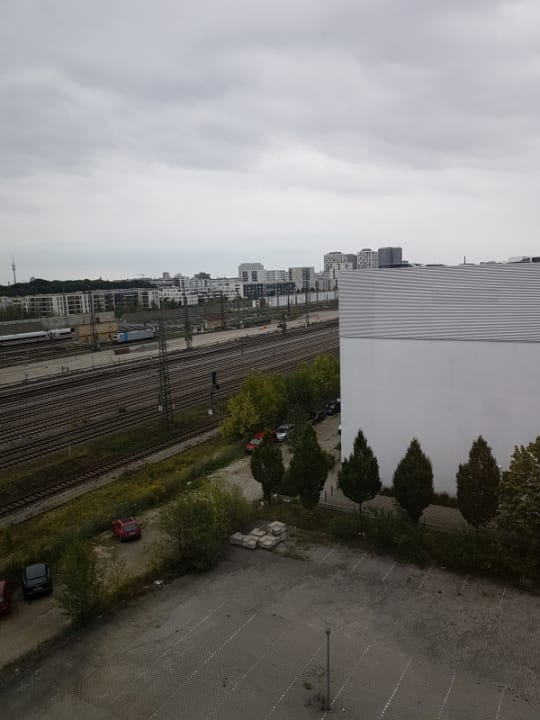 Außenansicht Super 8 by Wyndham Munich City West