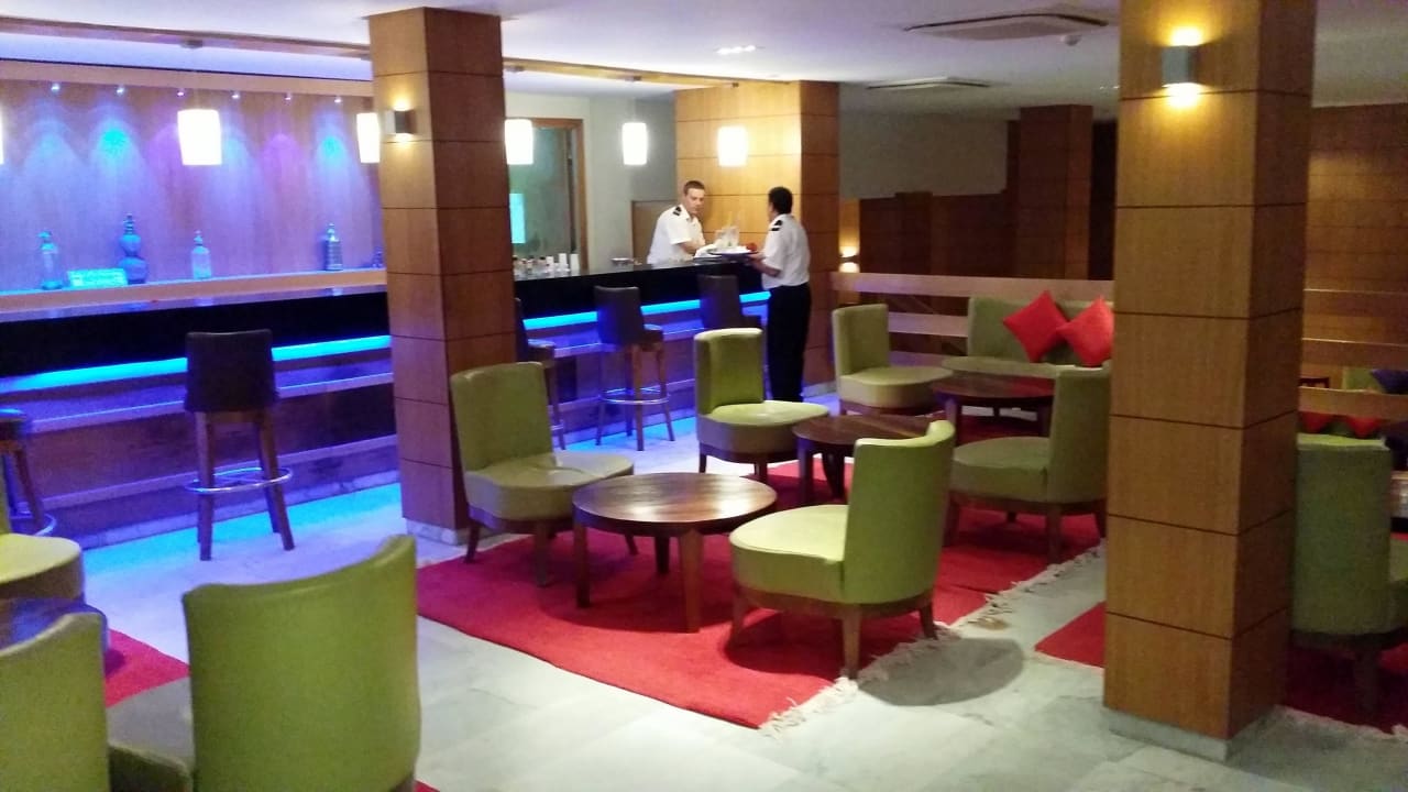 Lobbybar The Orangers Beach Resort and Bungalows