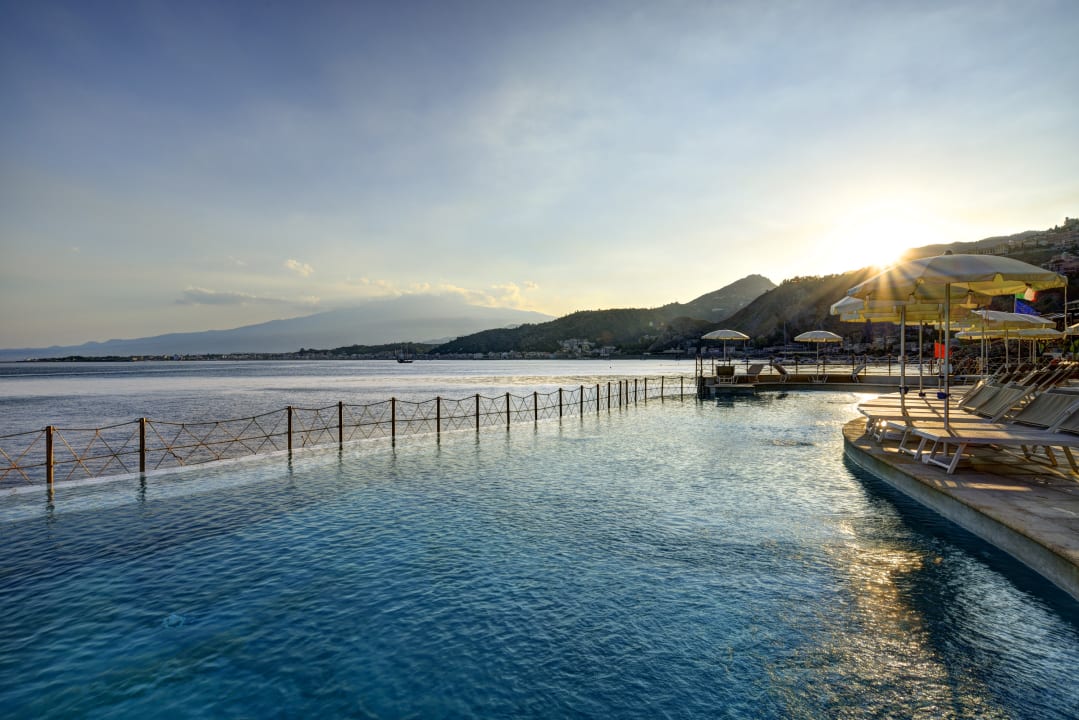 Pool UNAHOTELS Capotaormina