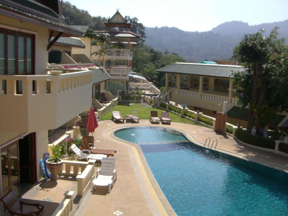 Poolansicht Hotel Prince Edouard Apartments & Resort