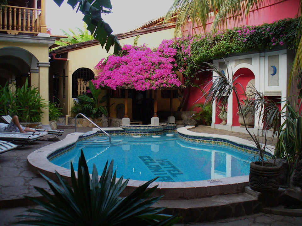 Pool Hotel Colonial Granada