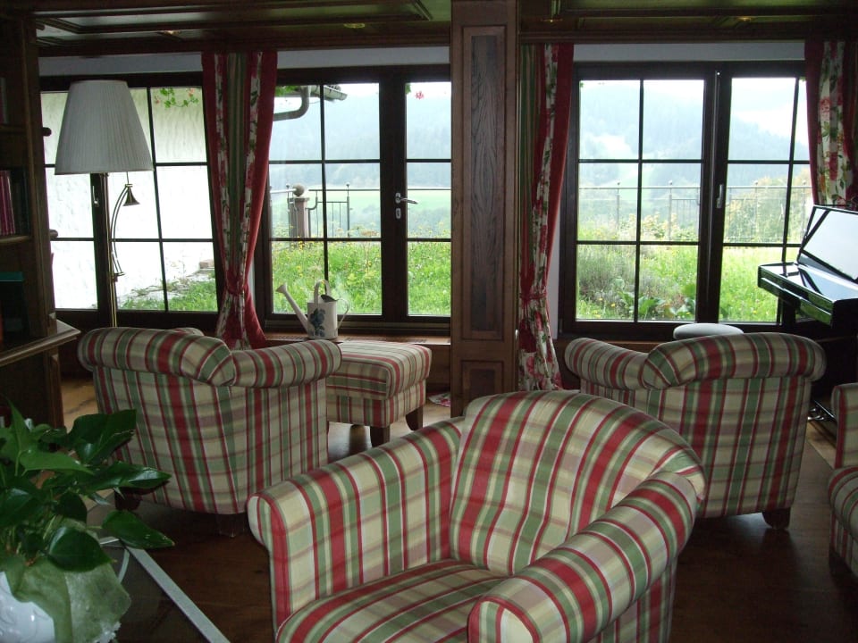 Bibliothek Schwarzwald Resort Dollenberg