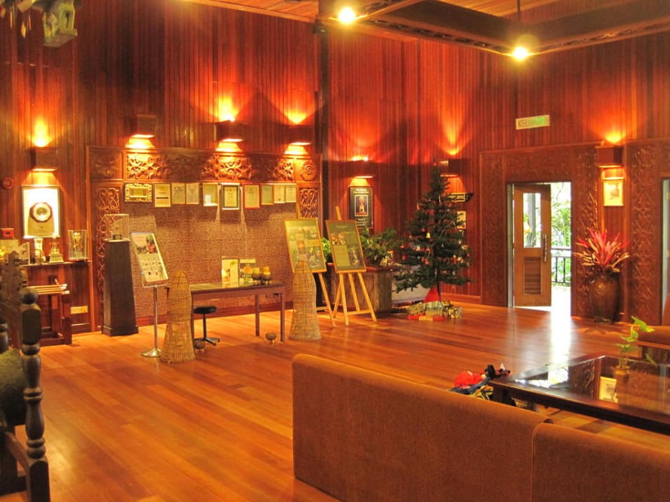 Lobbybereich Aiman Batang Ai Resort & Retreat