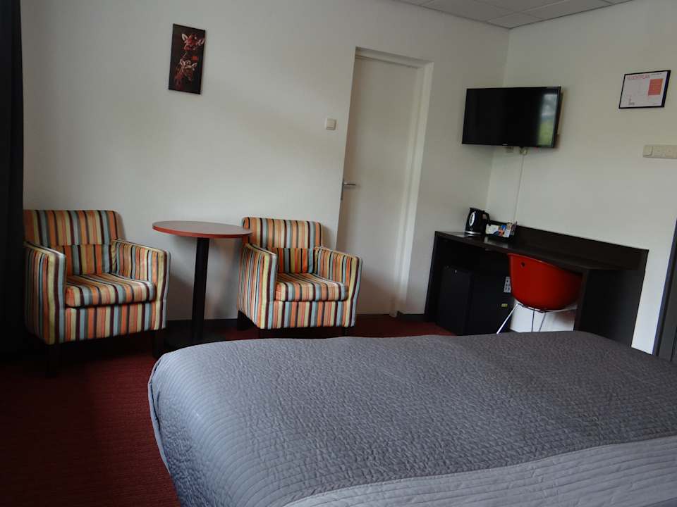 Zimmer Tulip Inn Heerlen City Centre