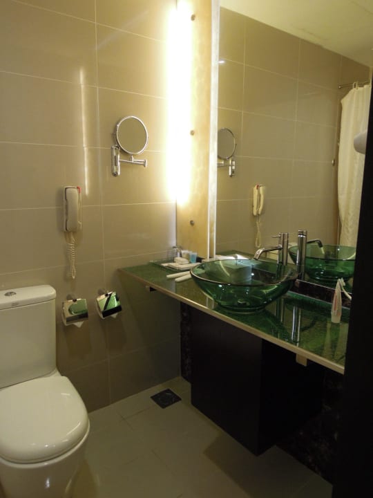 Bathroom Hotel Royal Queens