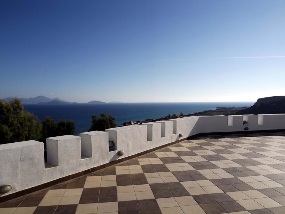 Platz vor der "church" Lagas Aegean Village