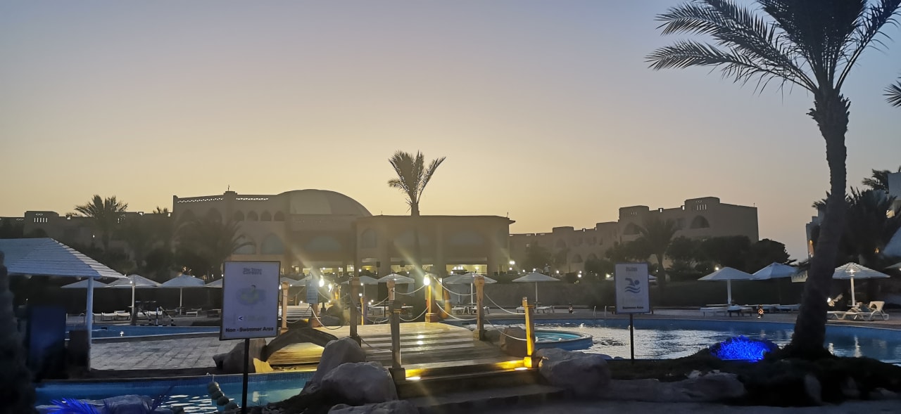 Pool Three Corners Equinox Beach Resort