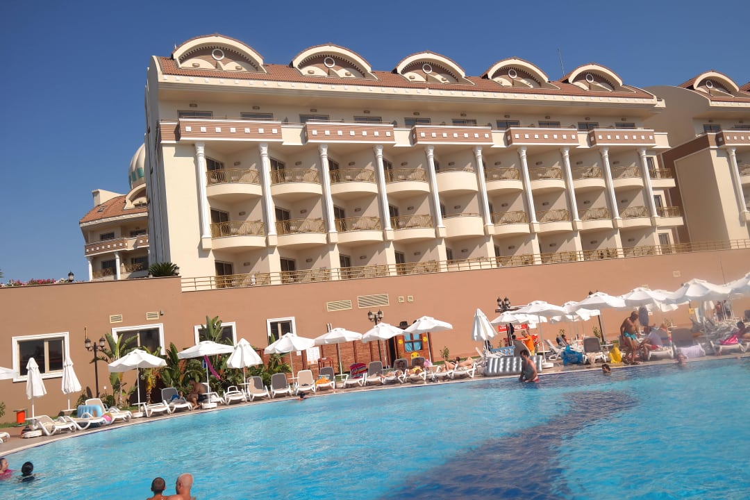 Pool Kirman Belazur Resort & Spa
