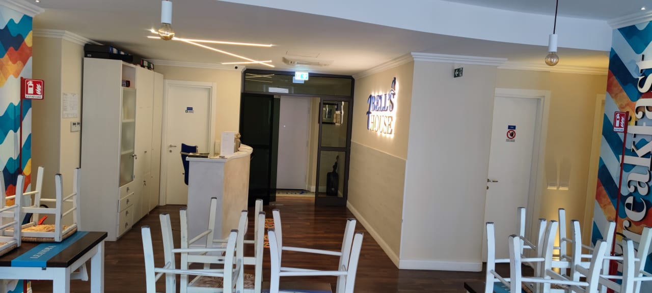 Lobby 7 Bell's House