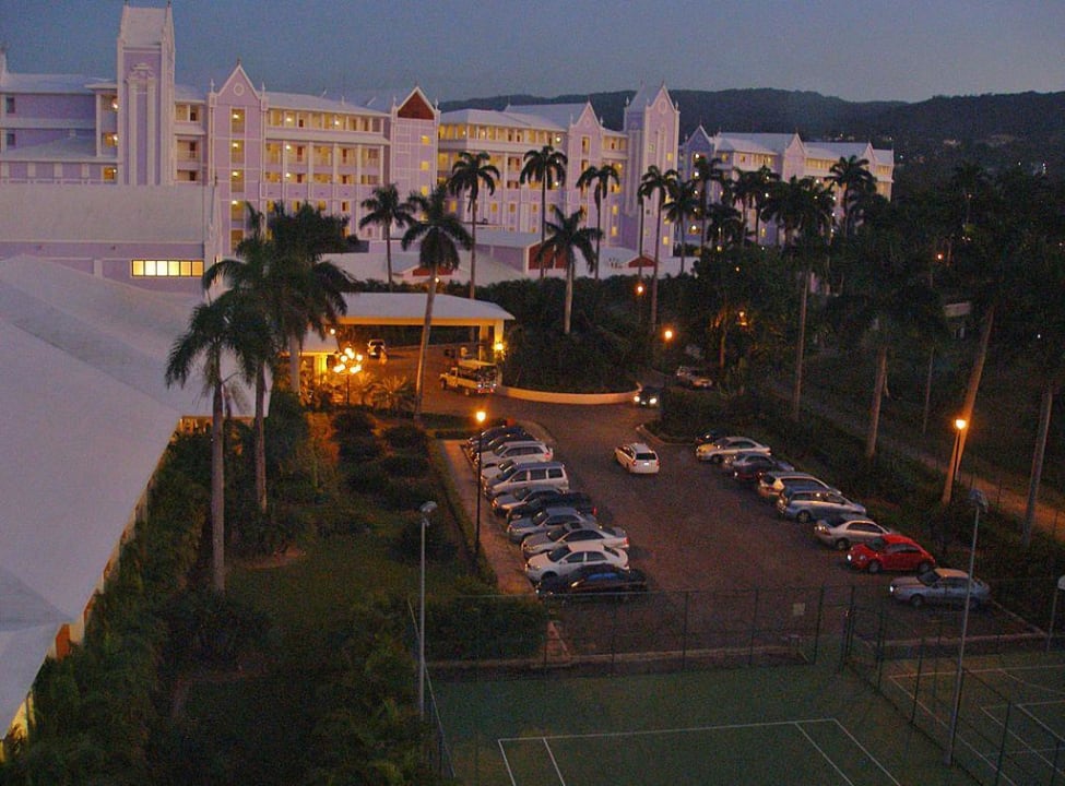 Hotel bei Dämmerung Hotel Riu Ocho Rios