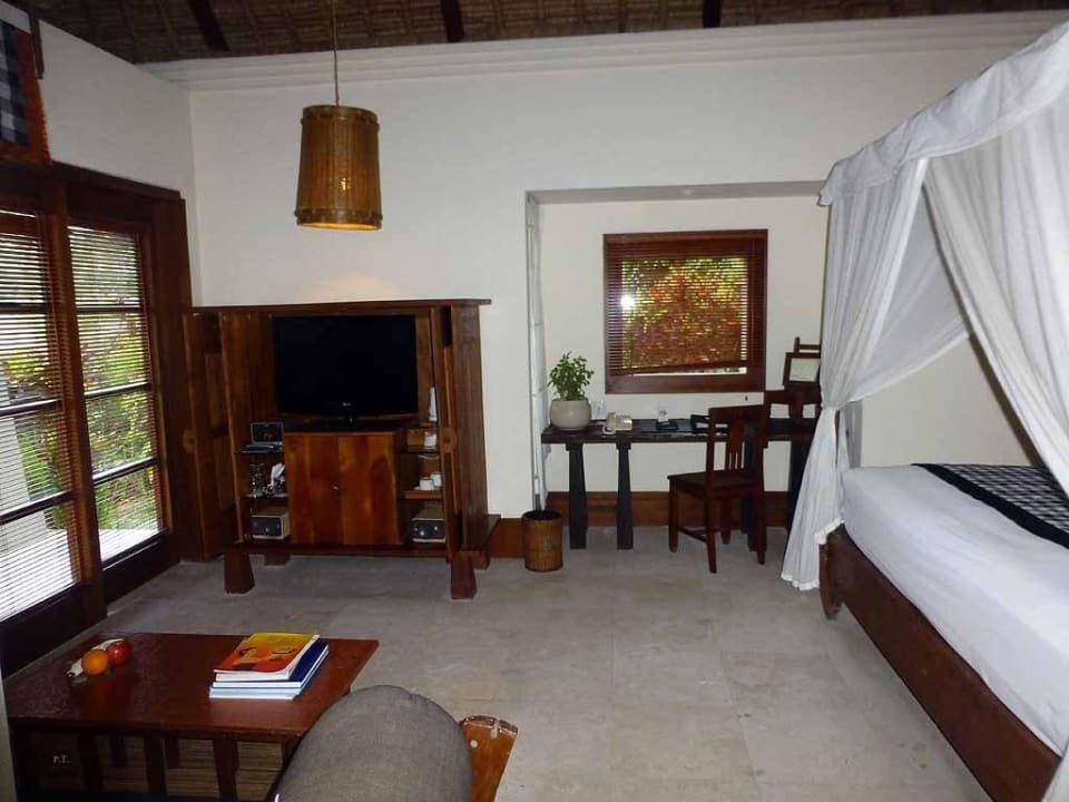 Villa mit Designerschreibtisch und Stereoanlag Maya Ubud Resort & Spa Bali
