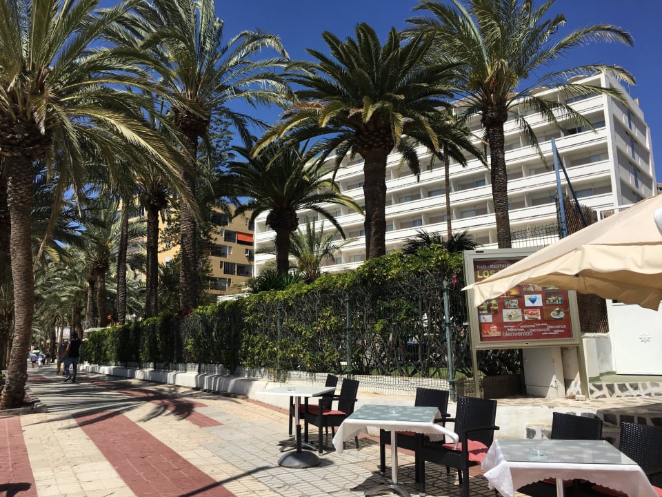 Ansicht vom Hotel, von der Promenade aus. Boutique H10 Big Sur - Adults only