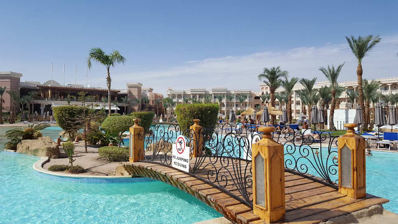 Außenansicht Pickalbatros Palace Resort