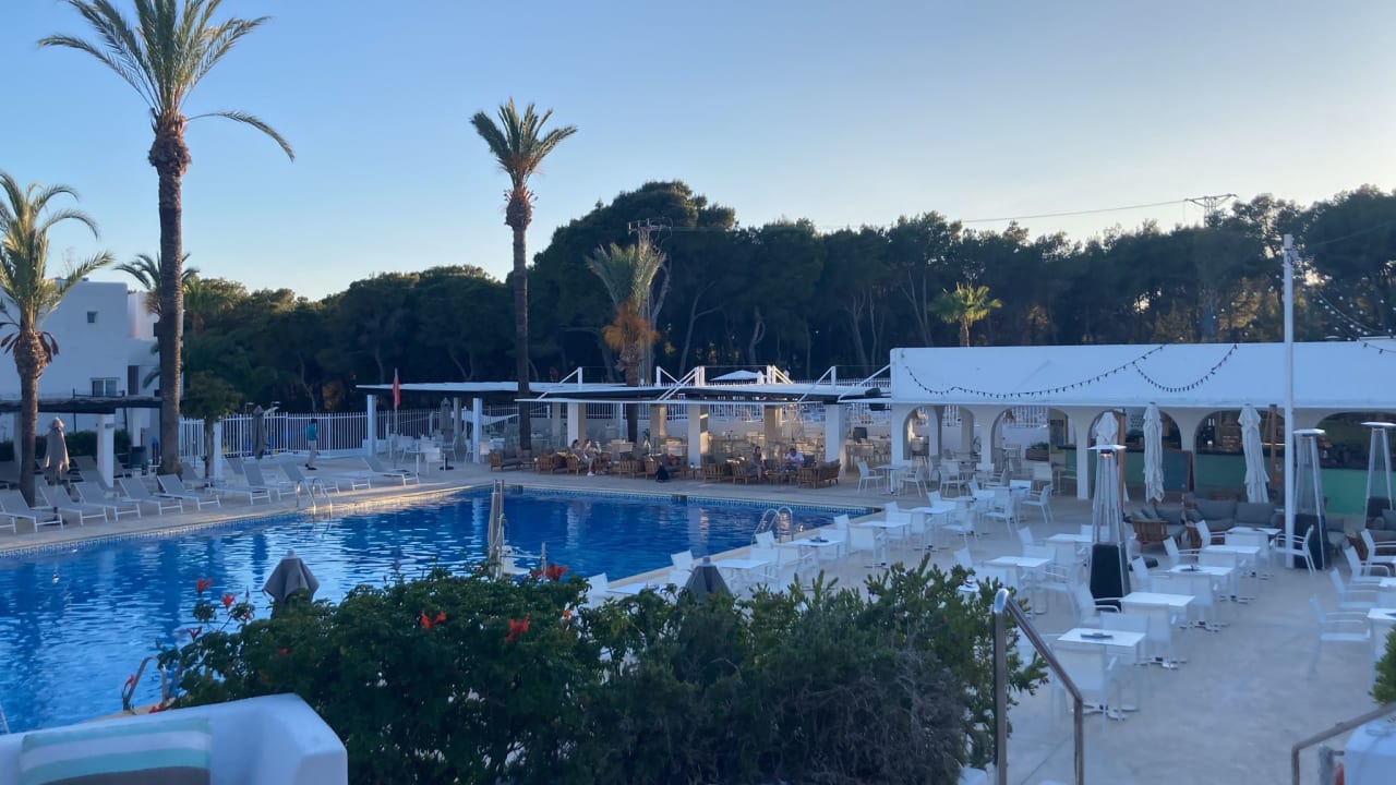 Pool Cala Llenya Resort Ibiza