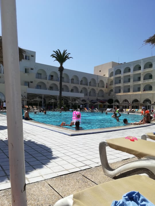 Pool El Mehdi Beach Resort