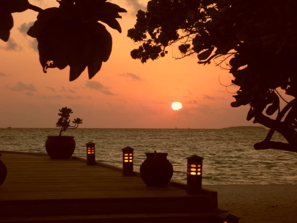 Sonnenuntergang Meeru Maldives Resort Island