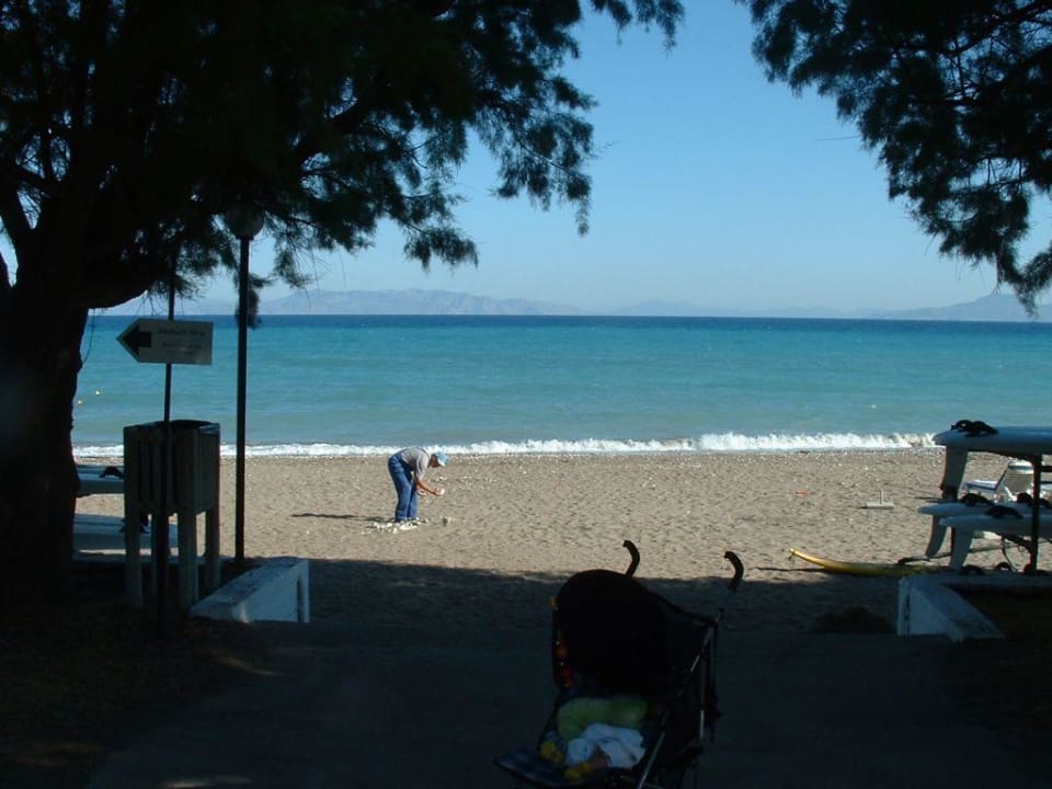 Der Strandbereich am Tag TUI KIDS CLUB Alex Beach