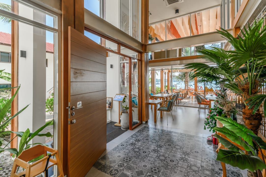 Gastro Bandara Phuket Beach Resort