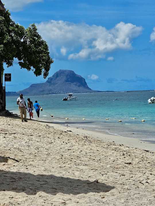 Strand Pearle Beach Resort & Spa